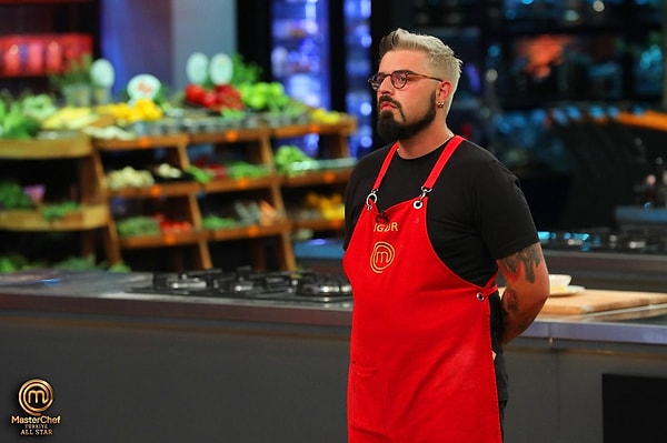 Yarışmada elenerek herkesi şoka sokan isim, ilk MasterChef şampiyonu Uğur oldu!