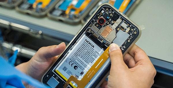 Şirketin Avrupa'da üretilen ilk 5G destekli akıllı telefonu XR21'in başarısını kutlamak adına tasarlanan konsept cihaz, ilk etapta sadece 50 adetle sınırlı kalacak.