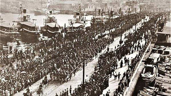 Osmanlı İmparatorluğu'nun başkenti İstanbul, Kasım 1918'de İtilaf Kuvvetleri tarafından kuşatma altına alınmış, Mart 1920 itibarıyla da resmen işgal edilmişti.