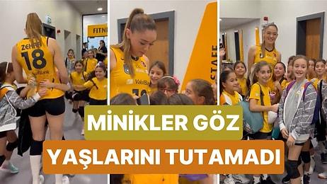 Vakıfbank Voleybol Takımının Minik Oyuncuları Zehra Güneş ile Buluşunca Duygusal Anlar Yaşadı