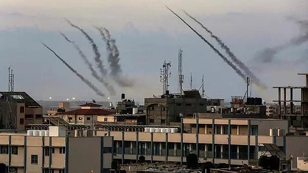 Cumartesi günü Hamas'ın İsrail'e yönelik saldırıları ve İsrail'in Gazze Şeridi'ne misilleme olarak gerçekleştirdiği hava saldırıları sonucunda ölü sayısı bin 100'ü geçti.