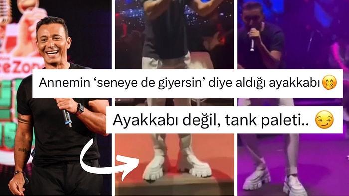 Mustafa Sandal'ın Konserinde Giydiği 'Tank Paleti' Gibi Dedirten Ayakkabıları Sosyal Medyanın Diline Düştü!