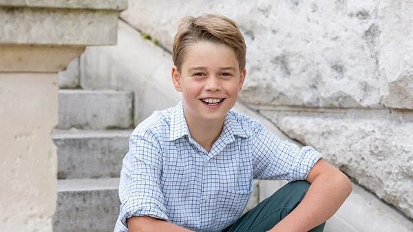 Harper, Prens George'u geride bırakarak modanın en etkili çocuğu seçildiğinde sadece dört yaşındaydı.
