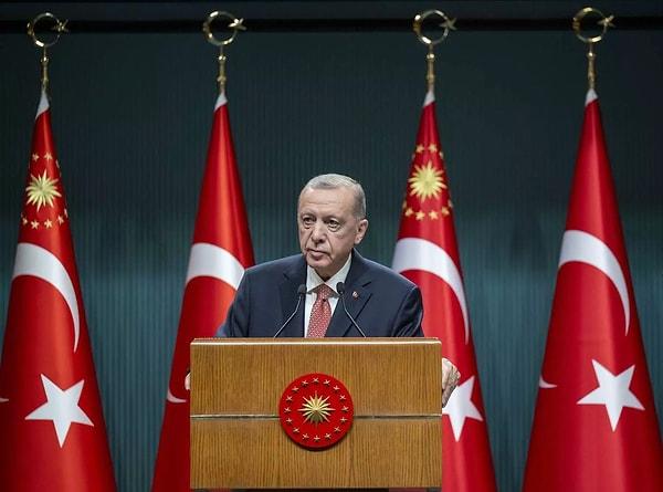 Cumhurbaşkanı Recep Tayyip Erdoğan, başkanlık ettiği kabine toplantısı sonrasında açıklamalarda bulundu. İşte Erdoğan’ın açıklamalarından satır başları: