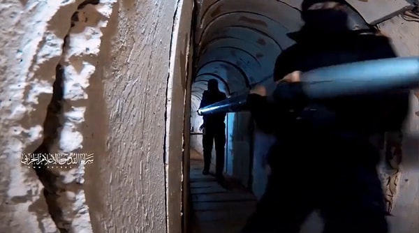 Videoda yeraltına gizlenen füzeler tüm detayları ile gösterildi.