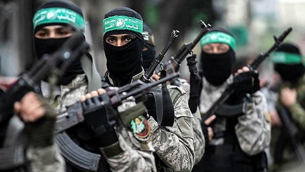 7 Ekim Cumartesi sabahına tüm dünya Hamas'ın İsrail'e yönelik saldırılarının şokuyla başladı. Hamas'ın İsrail'de insanları esir alması, harekatın görüntüleri günlerdir bütün dünyada tepkilere yol açtı.