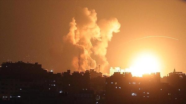 İsrail Hava Kuvvetleri'nin Gazze'ye yaptığı saldırılar dün gece boyunca da devam etti.