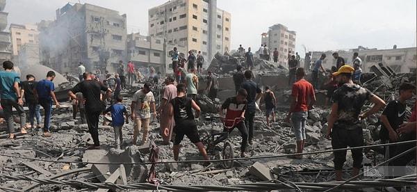 Tüm dünya Gazze'nin yaşadığı bu yıkıma sosyal medyadan ve televizyondan tanık olurken Gazze ablukası Türkiye'deki siyasi partilerin de sıcak gündeminde.