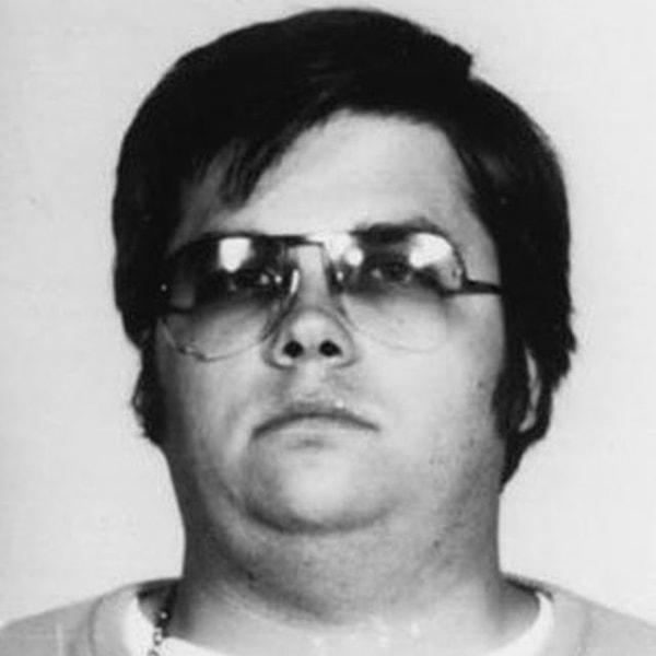 9. Beatles üyesi John Lennon'ı öldürmekten suçlu bulunan Mark David Chapman.