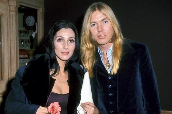 Cher, 1974 yılında Sonny Bono ile yollarını ayırmasından sonra geçen dört günün ardından The Allman Brothers Band'in kurucularından rock müzisyeni Gregg Allman'la dünyaevine girdi.