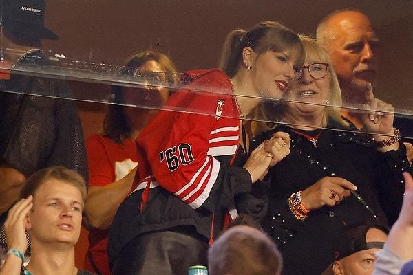 Touchdowns and Love Notes: Taylor Swift’s Spirited Encounters at the Chiefs' Games