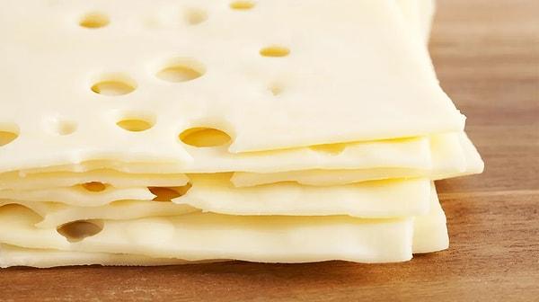 3. Peynirinizin uzun süre dayanmasını istiyorsanız, dokunmayın. Kullanmayacağınız kısımları bölmezseniz uzun süre bozulmadan kalır.