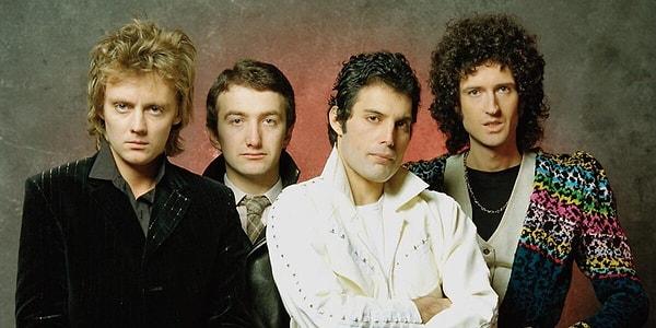 Who is the lead vocalist of the band Queen?