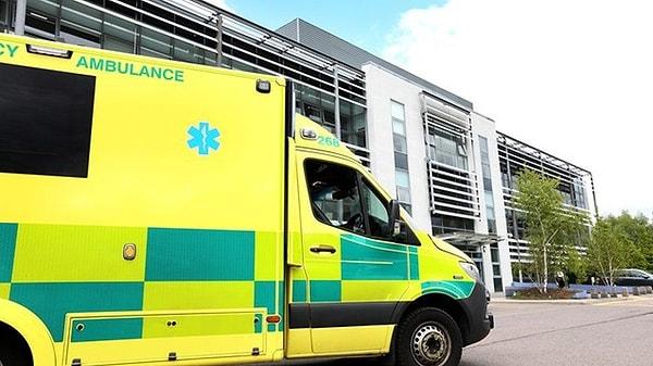 Kuzey Doğu Ambulans Servisi (NEAS), hastanın yakınlarından özür dileyerek, olayla ilgili soruşturmanın başladığını belirtti.