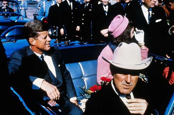 Suikaste uğrayarak yaşamını yitiren Başkan Kennedy'nin dizi projesinin yazarı ise "Forrest Gump" ve "Benjamin Button'ın Tuhaf Hikayesi" yazarı Eric Roth yazacak.