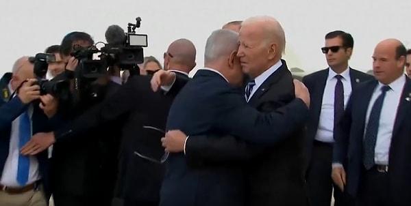 Uçaktan inince İsrail Başbakanı Binyamin Netanyahu ile sıkı sıkı sarılan Biden'ın o görüntüleri ise tepki çekti.