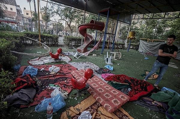 Akşam saatlerinde İsrail tarafından hastaneye gerçekleştirilen saldırılarda 800'ü aşkın kişi hayatını kaybetti.