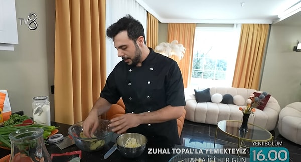 Fikret Tuğ'u Yemekteyiz'de izleyenler 'Bir yerlerden hatırlıyorum' şeklinde sosyal medyayı ayağa kaldırırken, Fikret Bey'in MasterChef'te yarıştığı ortaya çıktı.