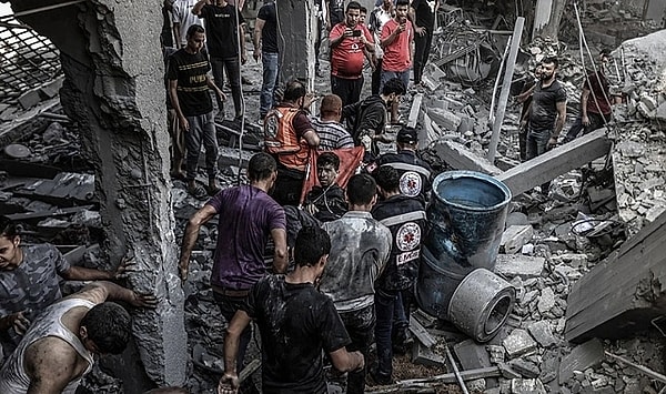 "Masum sivillerin her ne koşulda ve nerede olursa olsun -özellikle hastane, okul, huzurevi vb- hedef alınmalarını , katledilmelerini şiddetle reddediyor ve kınıyoruz!"