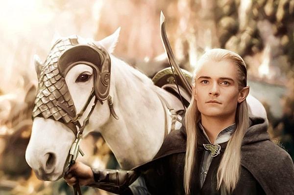 Yıllarca süregelen tartışmalardan biri, serinin baş karakteri Frodo’nun, elf prensi Legolas’ın adını filmlerde hiç anmaması ve bu yüzden onu tanımadığı yönündeydi.