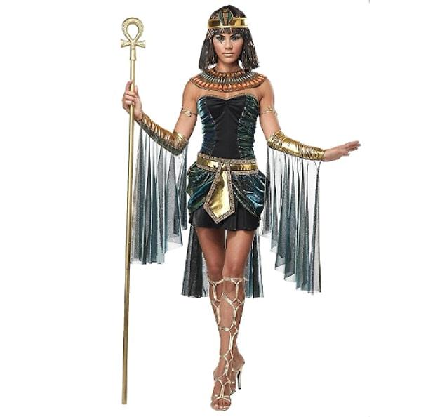 10. Seksi, şehvetli ve baştan çıkarıcı bir Mısır tanrıçası olmak isteyenleri böyle alalım.
