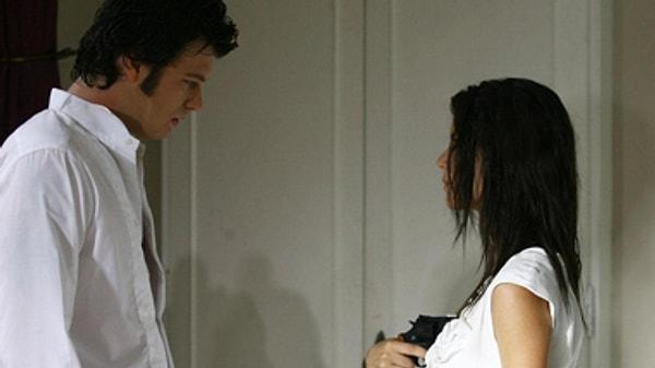 Yazın başlamasıyla ekran macerasına başlayan Aşk-ı Memnu, tekrar bölümleriyle bile reyting sırasında başı çekti.