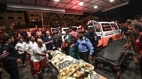 İsrail'in savaş uçaklarıyla Gazze'deki El-Ehli Baptist Hastanesi'ni bombalamasının ardından tüm dünya basınında sesler iyice yükselmeye başladı.