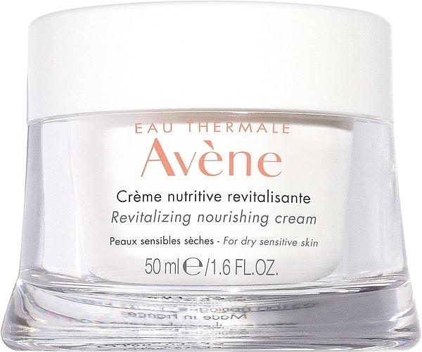 Çok kuru ve aynı zamanda da hassas bir cilde sahipseniz size önerimiz Avene marka yüz bakım kremi.