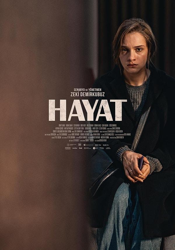 Şimdilerde ise yeni bir film ile izleyici karşısına geçmeye hazırlanan Miray Daner, Hayat film ekibi ile geçtiğimiz günlerde Filmekimi'nde Türkiye galasını gerçekleştirdi.