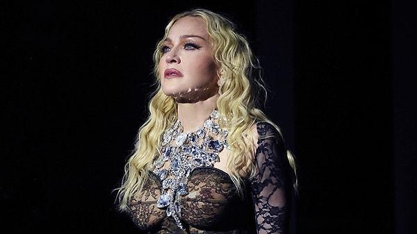 Popun kraliçesi dendiğinde aklımıza gelen tek bir isim var: Madonna!
