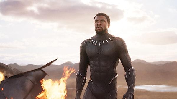 Bu sürprizler arasında en dokunaklı olanı, Black Panther karakteriyle tanınan Chadwick Boseman’a yapılan saygı duruşu.