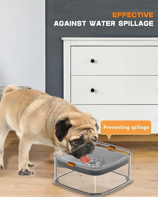 3. Köpeğiniz su içerken parkeleriniz su içinde kalmasın diye sızdırmaz harika bir su kabı.