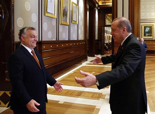 Trump'ın, Türkiye'nin liderinin kim olduğunu karıştırmasından sonra Erdoğan'dan "Eyyy Trump, hadi Orbán" açıklaması gelir mi şimdi? Bilemiyoruz.