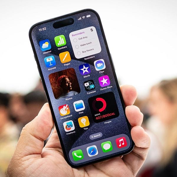 2018'den 2021'e kadar Apple'ın iPhone "Pro Max" modelleri için toplam parça maliyeti 400 ila 450 dolar arasında değişiyordu.