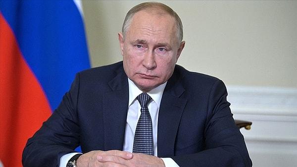 Rus muhalif yayını General SVR, Devlet Başkanı Vladimir Putin'in dün gece kalp krizi geçirdiğini öne sürmüştü.