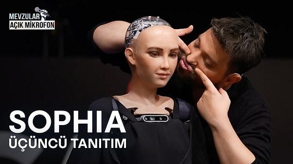 Hatta tüm dünyanın konuştuğu robot Sophia bile konuk oldu programa!