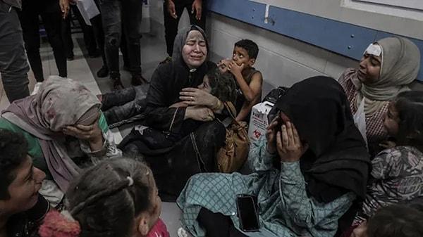 Gazze'de yaşanan insanlık dramı her geçen gün daha da derinleşiyor. Sağlık Bakanlığı tarafından yapılan son açıklamada, bir günde 3 bin 150 kişinin çeşitli salgın hastalıklara yakalandığı belirtildi.