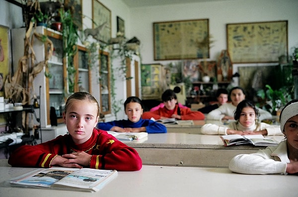 Öğretmenlik hem iş olarak hem de maneviyat açısından çok zordur. Çocukların bütün hayatını etkileme şansınız vardır. Bunca yük altında bir de öğretmenlerden "uygun" görünmelerini bekleyen bir baba konu hakkında bir Tiktok paylaştı.