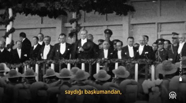 Bunun için de birkaç şairden marş hazırlanması talep edildi ve uzun elemeler sonucunda sözlerini Behçet Kemal Çağlar ve Faruk Nafiz Çamlıbel'in yazdığı, bestesini Cemal Reşit Rey'in yaptığı "10. Yıl Marşı"nı uygun bulundu.