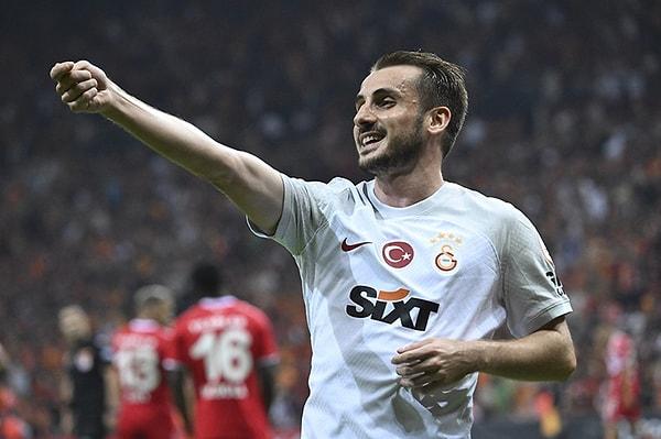 Bu sezon maç kaçırmayan, 18 maçta 5 gol 8 asistlik performans sergileyen 25 yaşındaki futbolcuya Şahan Gökbakar sahip çıktı.
