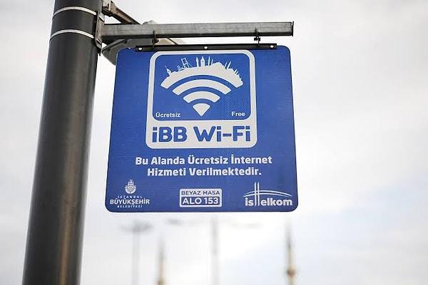 10 gün boyunca sınırsız şekilde iBB Wİ-Fİ noktalarından verilmeye başlayan internet normal günlerin aksine kotasız bir şekilde vatandaşlara sunuluyor. 21 Ekim - 31 Ekin tarihleri arasında 11 bin Wi-Fi noktasını kapsayan internete erişmek için birkaç basit işlem yapmak gerekiyor.