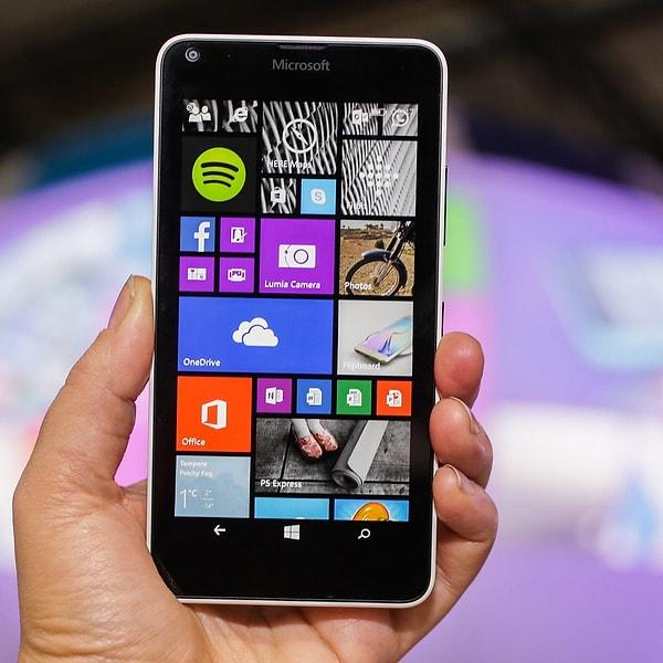Microsoft, Nokia'nın telefon işinden çekilmesinin ardından Windows Phone'un da sona erdiğini doğruladı.