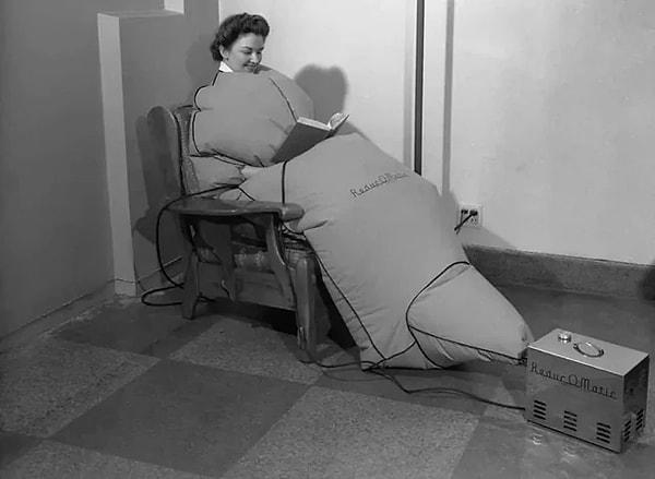 10. 1940'larda kadınların zayıflamak için kullandıkları portatif terleme kutusu.
