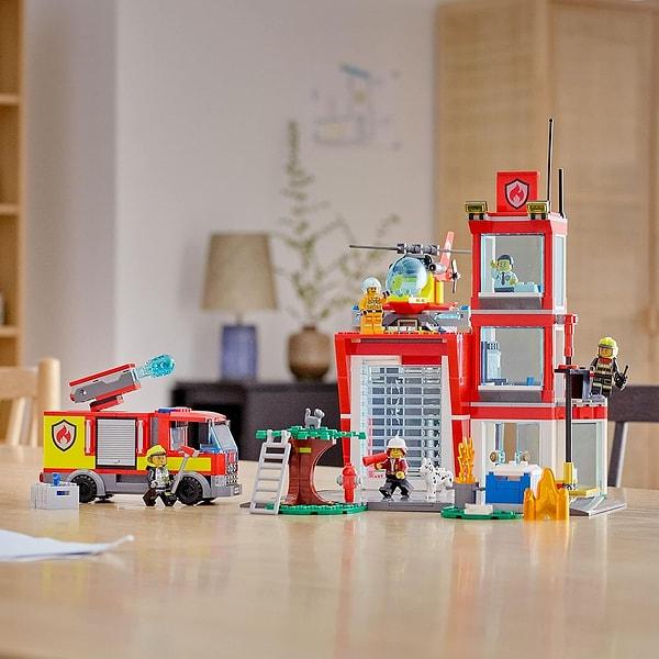 LEGO® City İtfaiye Merkezi