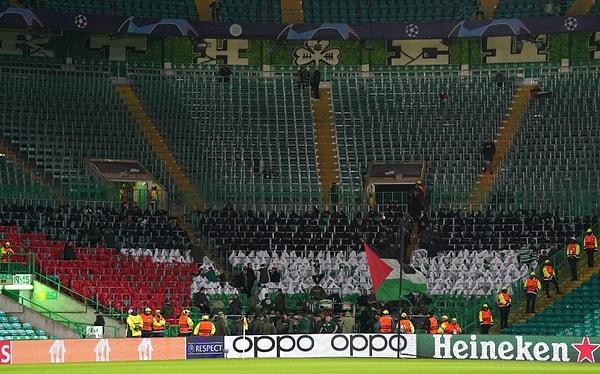 Son olarak dünyanın en büyük futbol organizasyonlarından olan Şampiyonlar Ligi maçında tüm dünyanın gözü önünde sahneye çıktı Celtic taraftarları.