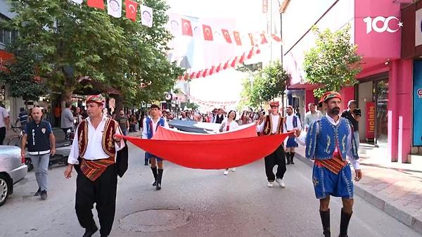 17. Osmaniye'nin Kadirli ilçesinde düzenlenen 100. yıl yürüyüşü. 👇