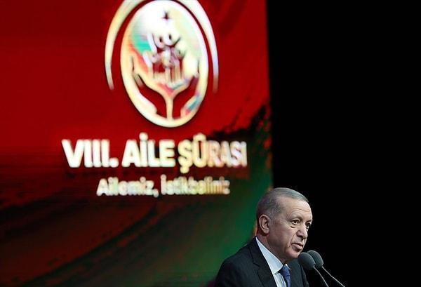 Konuşması sırasında İnsan Hakları Evrensel Beyannamesi'ne de değinen Erdoğan,