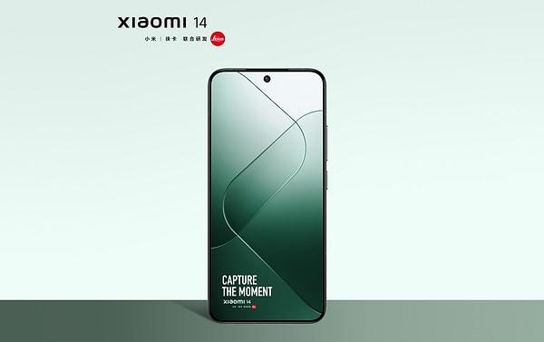 Yeni akıllı telefon ailesinin ilk üyesi Xiaomi 14 ile başlayacak olursak, yeni telefon tasarım tarafında ekran gövde oranı oldukça büyük olan bir panele, nispeten kalın çerçevelere ve kavisli kenarlara ev sahipliği yapıyor.