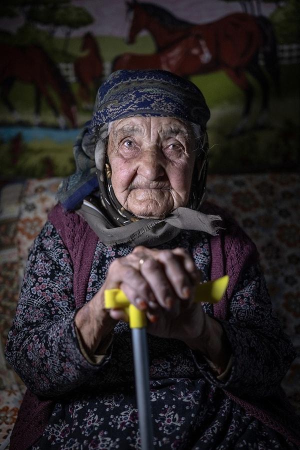 108 yaşındaki 4 kız, 2 erkek çocuk sahibi Meryem Şan "Atatürk'ün öldüğü gün annem caminin önünde ağladı."