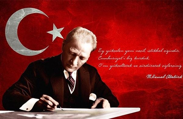 Mustafa Kemal'in Gençliğe Hitabesi'nin, onun en büyük sosyal bilimci olduğunu kantıladığını söyleyen Celal Şengör; Atatürk'ün 100 yıl sonrayı gördüğünü ifade etti.